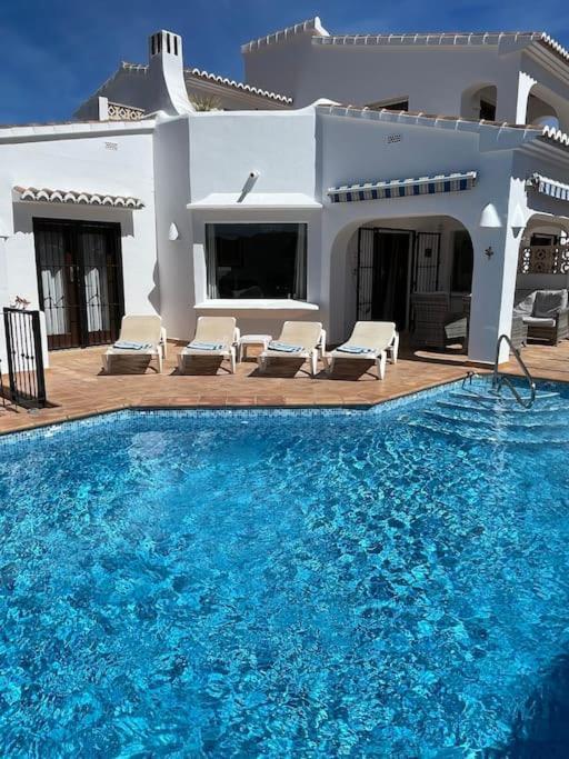 Villa In - El Faro Moraira