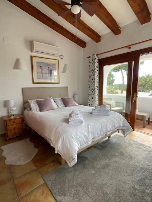 In - El Faro Villa *